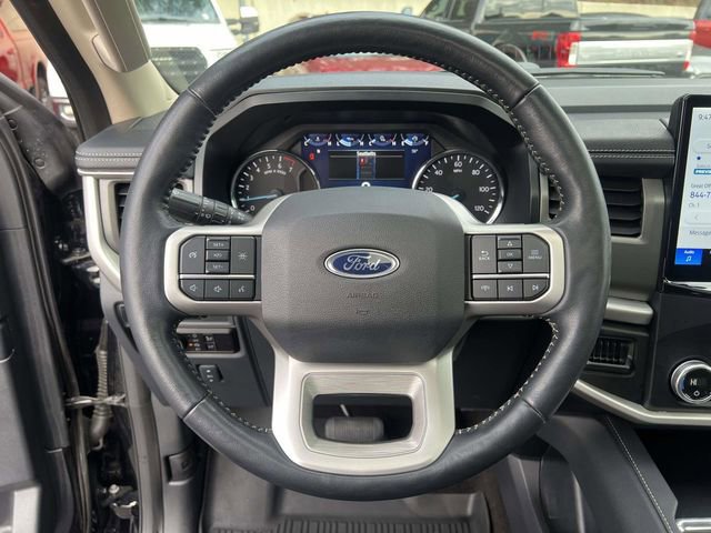 Certified 2023 Ford Expedition XLT image 25