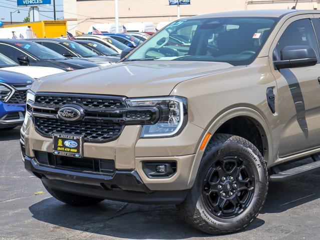 Certified 2025 Ford Ranger XLT w/ Black Appearance Package AWD/4WD image 2