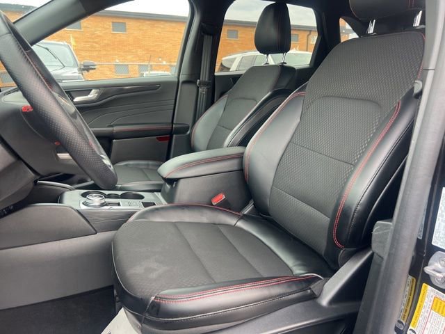 Certified 2024 Ford Escape ST-Line w/ Tech Pack #1 image 19