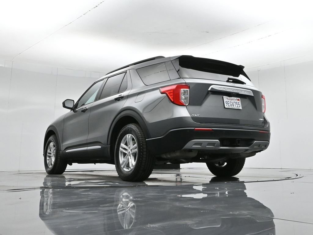 Certified 2022 Ford Explorer XLT w/ Equipment Group 202A image 24