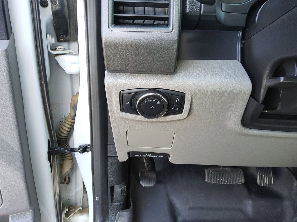 Certified 2021 Ford F450 XL w/ Power Equipment Group image 9