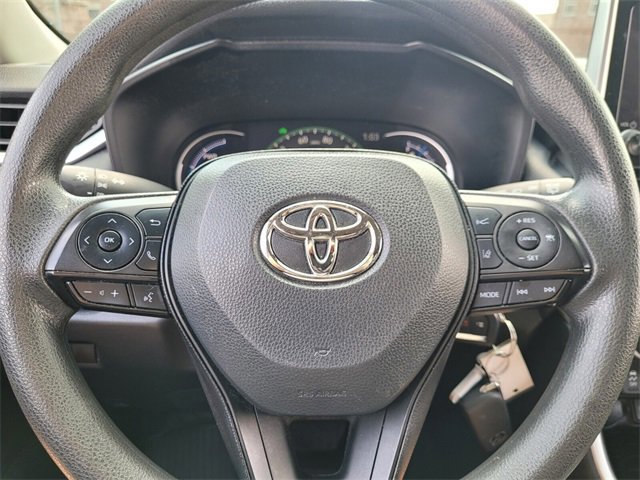 Used 2024 Toyota RAV4 LE image 21