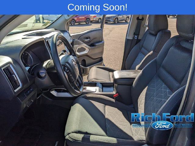Used 2025 Nissan Frontier SV AWD/4WD image 15