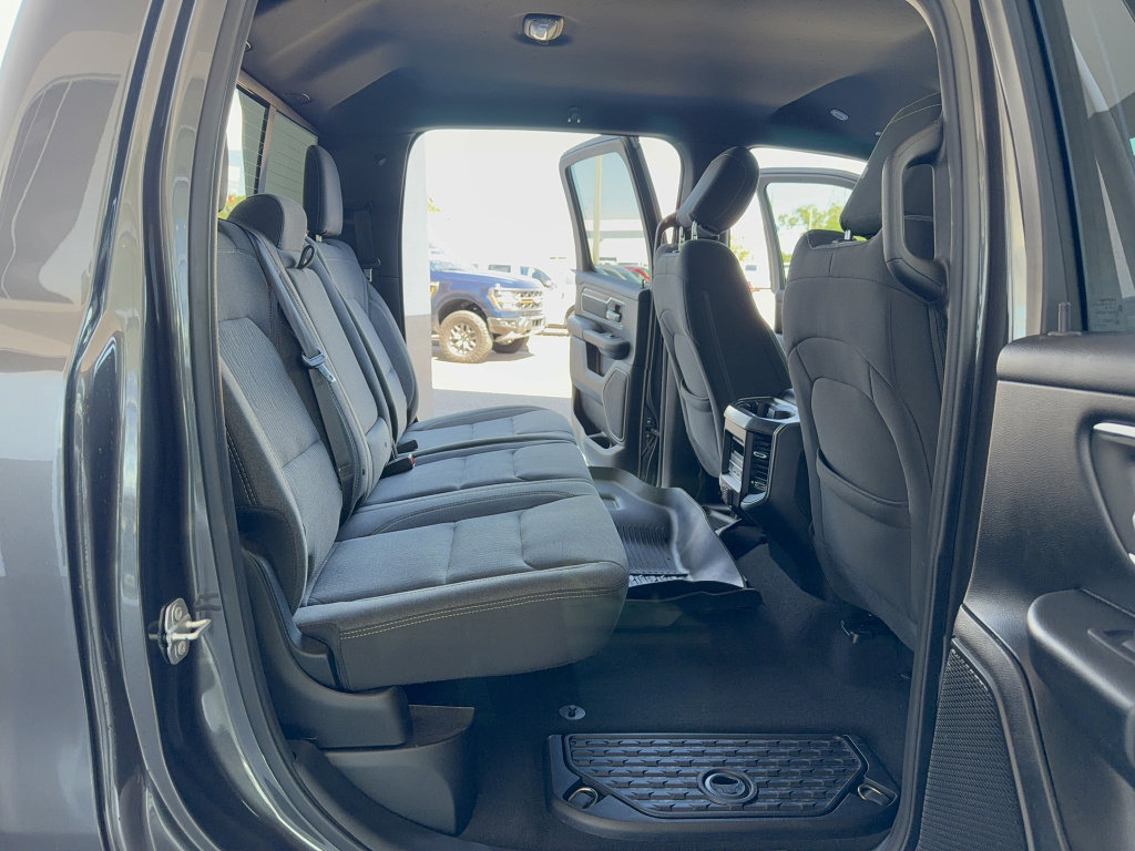 Used 2019 RAM 1500 Big Horn image 14