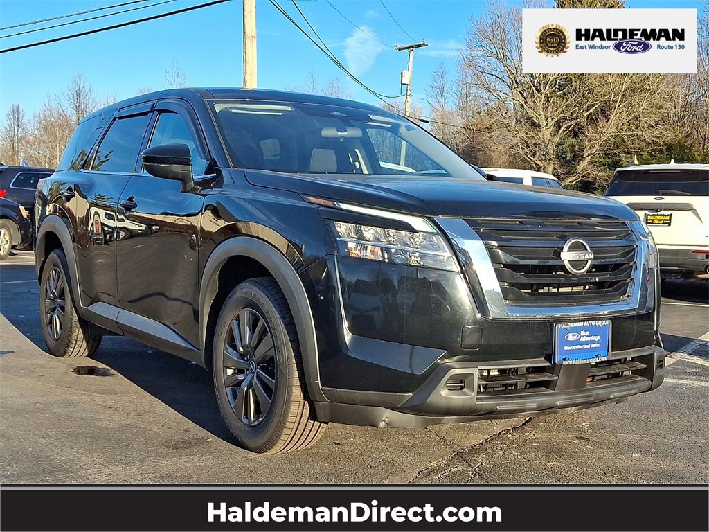 Used 2022 Nissan Pathfinder S image 7