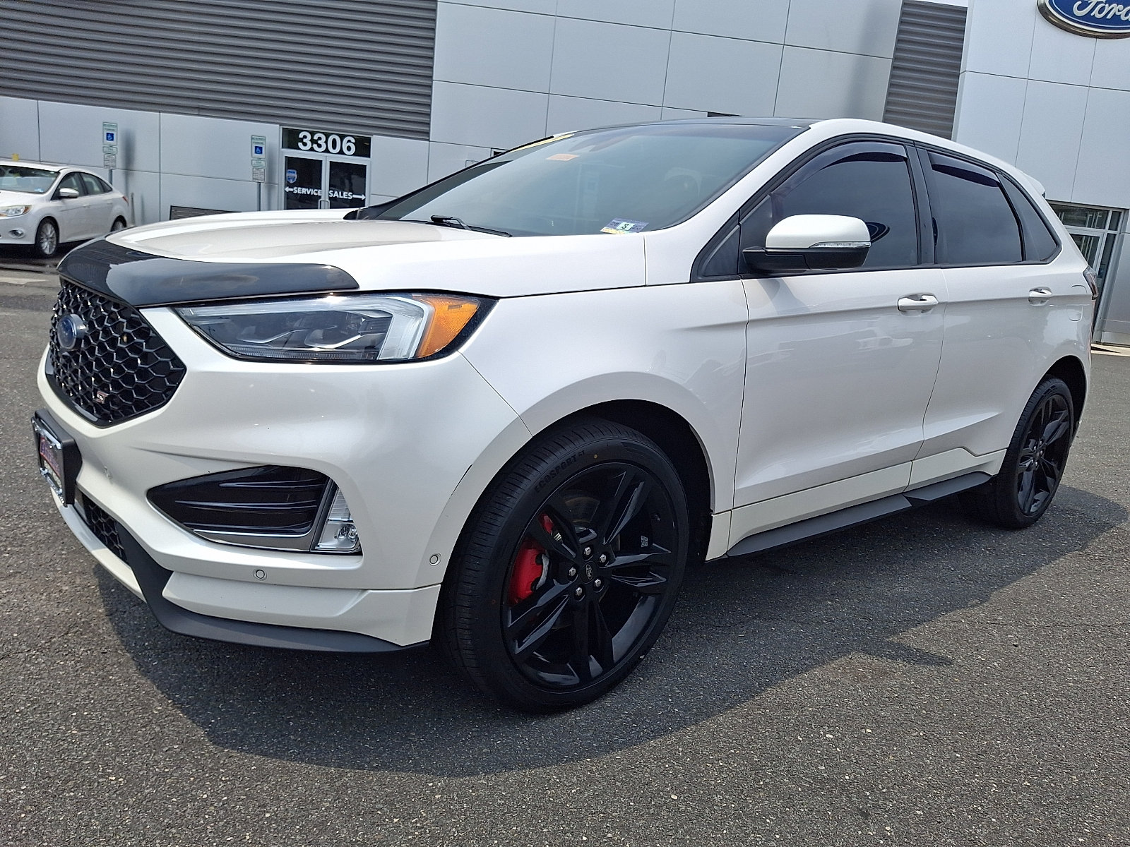 Certified 2019 Ford Edge ST w/ Equipment Group 401A AWD/4WD image 5