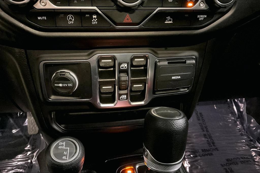 Used 2020 Jeep Gladiator Sport AWD/4WD image 30