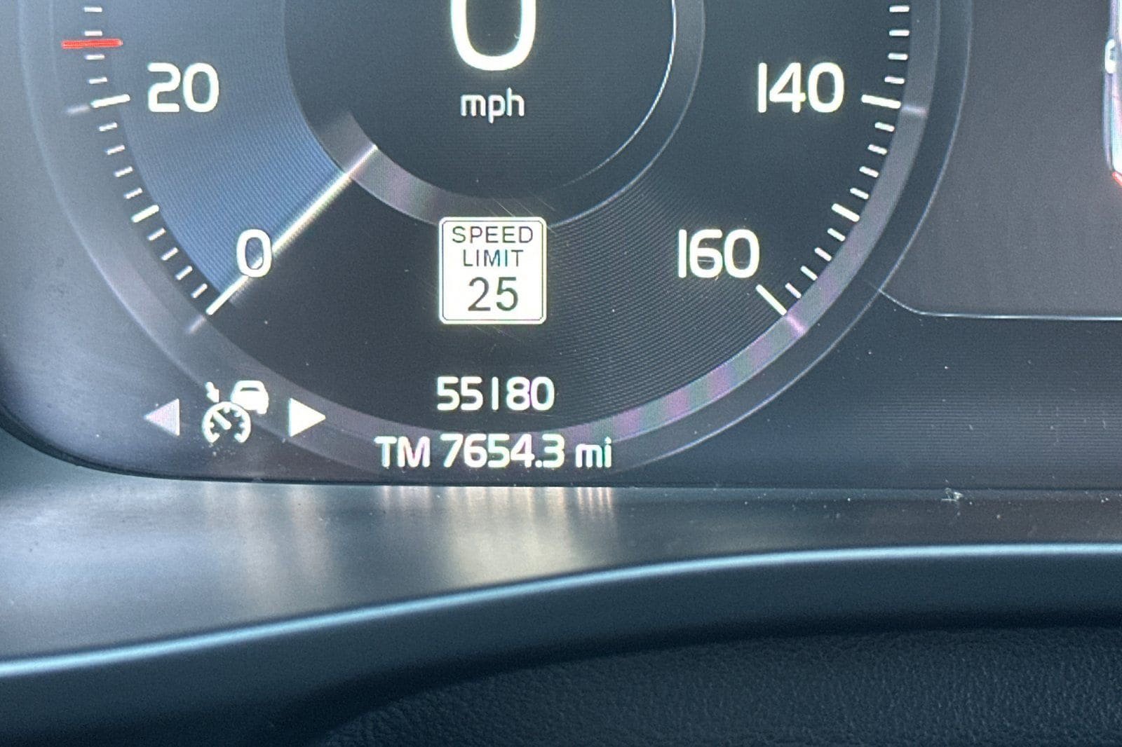 Used 2019 Volvo XC40 T5 R-Design AWD/4WD image 28