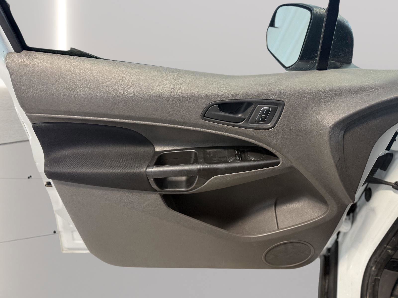 Certified 2020 Ford Transit Connect XL image 20