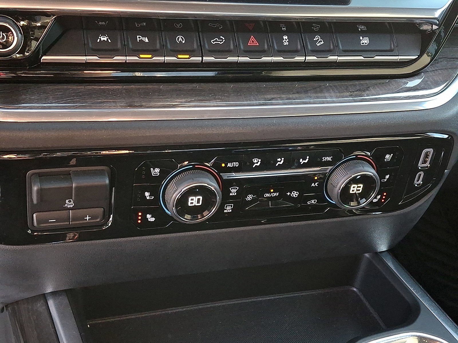 Used 2023 Chevrolet Silverado 1500 LTZ w/ Z71 Off-Road Package image 14