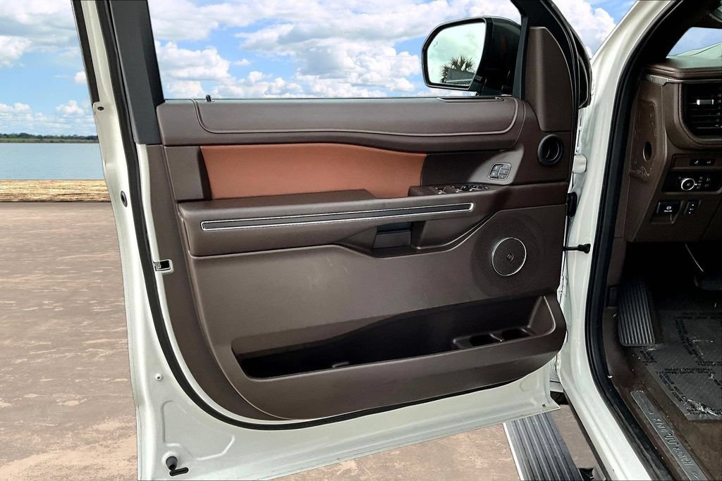 Certified 2023 Ford Expedition King Ranch AWD/4WD image 22