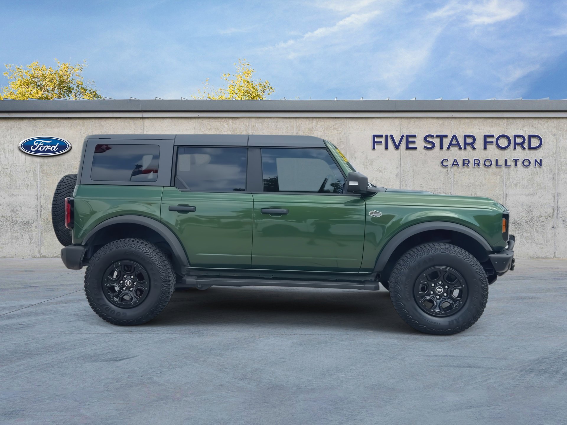 Certified 2024 Ford Bronco Wildtrak AWD/4WD image 9
