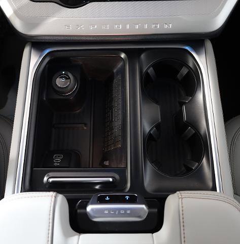 Certified 2025 Ford Expedition Active image 20