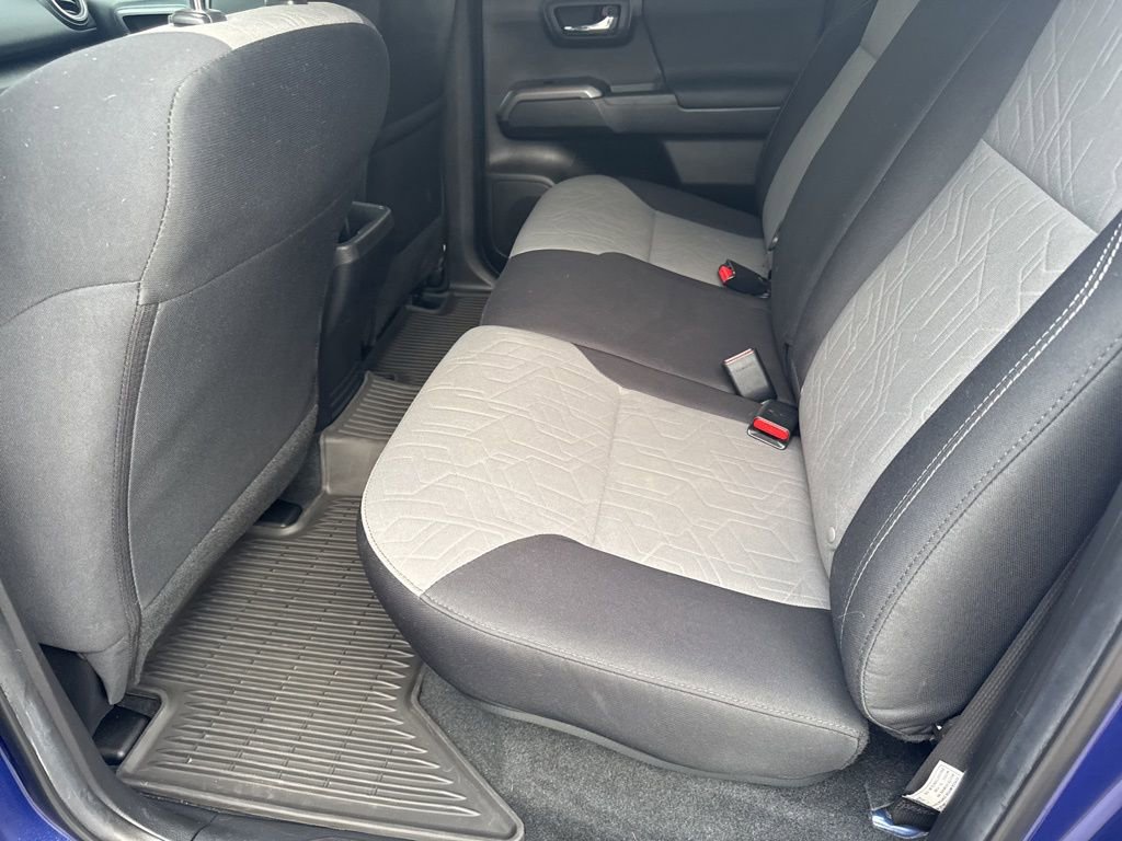 Used 2022 Toyota Tacoma TRD Sport w/ Technology Package AWD/4WD image 29