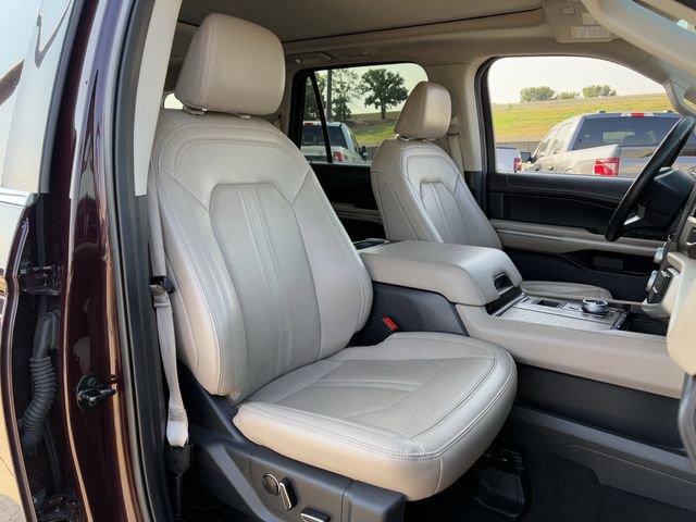Certified 2024 Ford Expedition Limited image 32