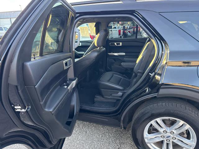 Certified 2023 Ford Explorer XLT w/ Equipment Group 202A image 8