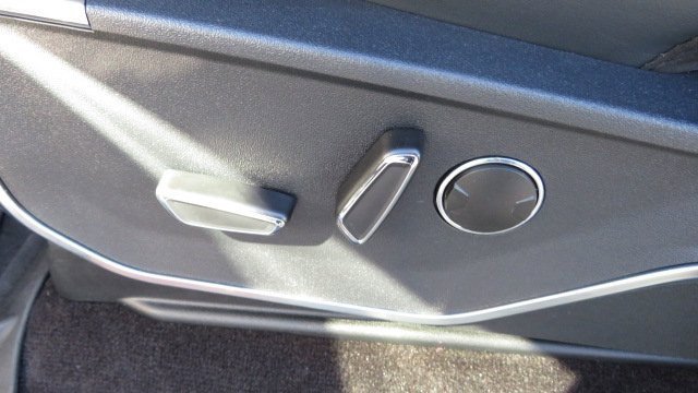 Certified 2022 Ford F150 Raptor w/ Equipment Group 801A High image 17