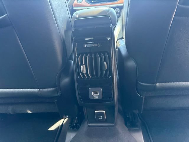 Used 2023 Jeep Compass Limited w/ Sun and Sound Group AWD/4WD image 38
