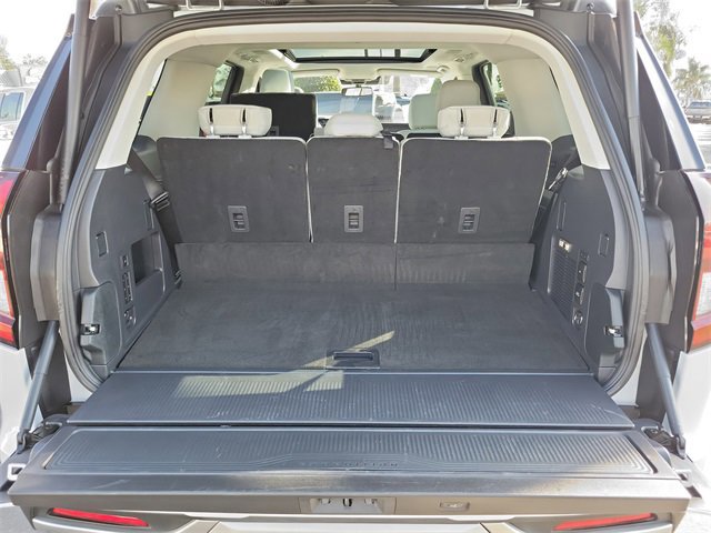 Certified 2025 Ford Expedition Platinum w/ Platinum Ultimate Package image 26