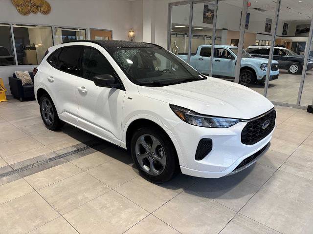 Certified 2024 Ford Escape ST-Line w/ Tech Pack #1 AWD/4WD image 1