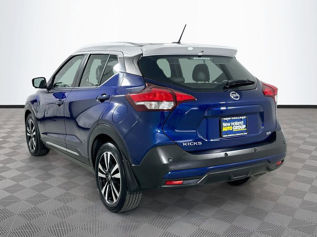 Used 2020 Nissan Kicks SR w/ SR Premium Package FWD image 8