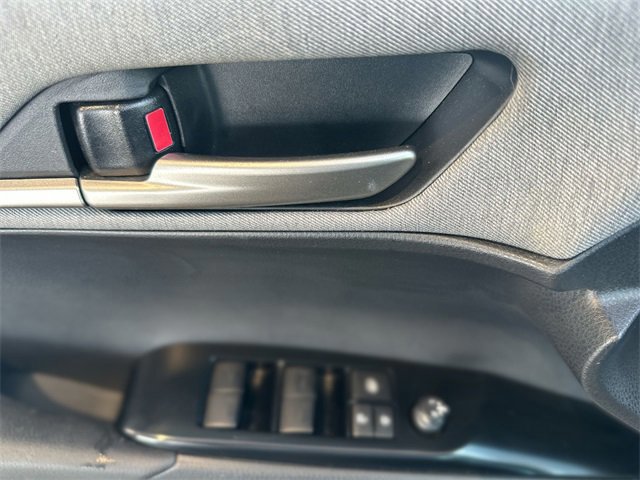 Used 2025 Toyota Camry LE w/ Convenience Package image 14