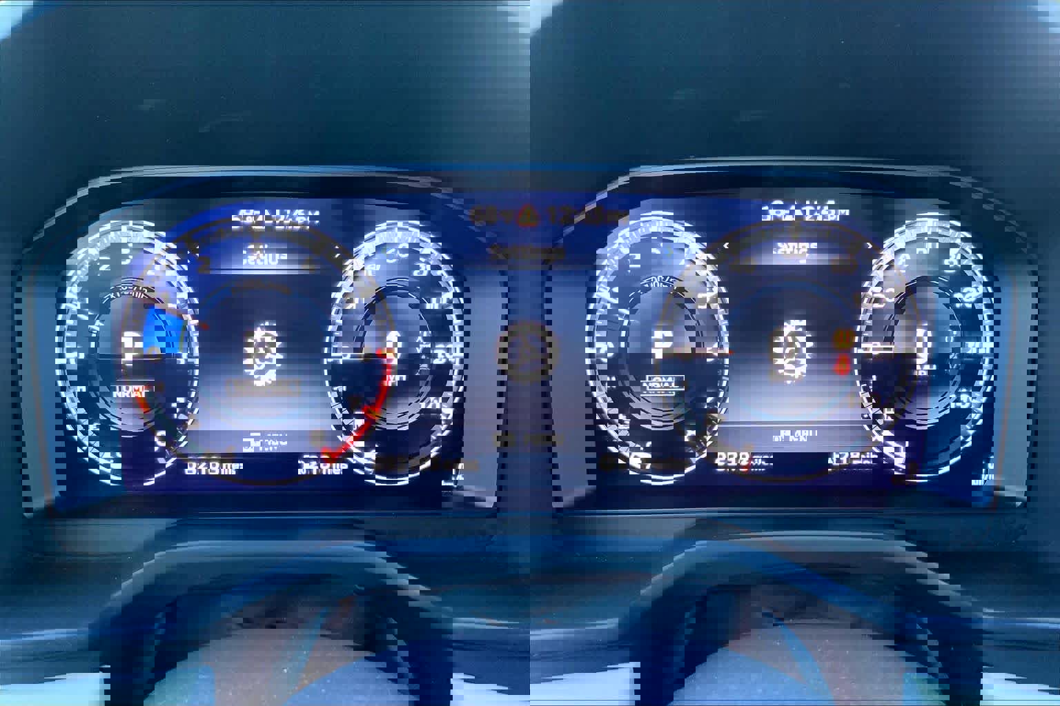 Used 2023 Mitsubishi Outlander SEL image 25