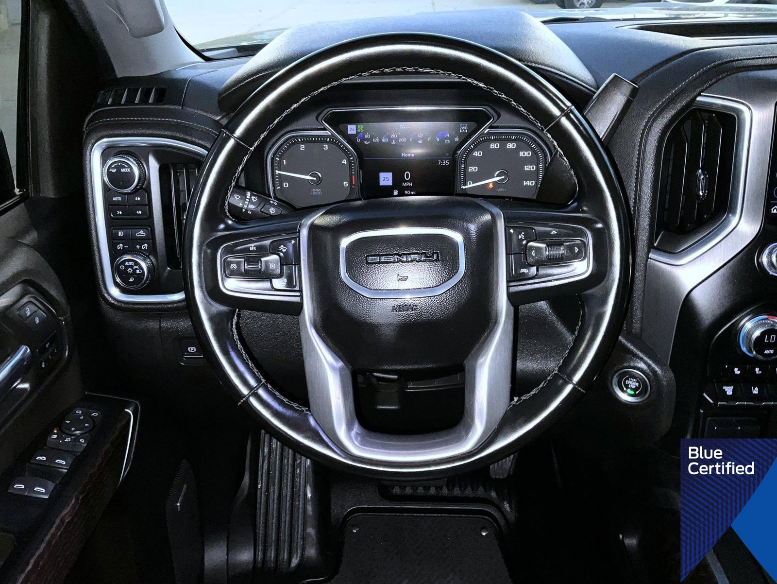 Used 2023 GMC Sierra 2500 Denali w/ Denali Black Diamond Edition AWD/4WD image 12