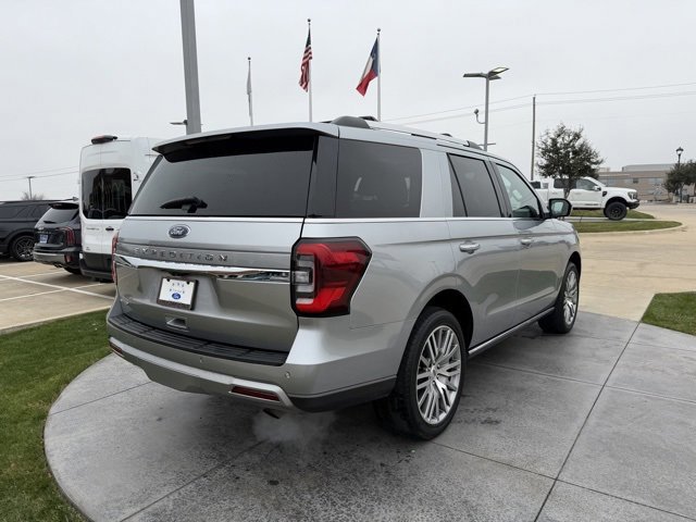 Certified 2024 Ford Expedition Limited image 3