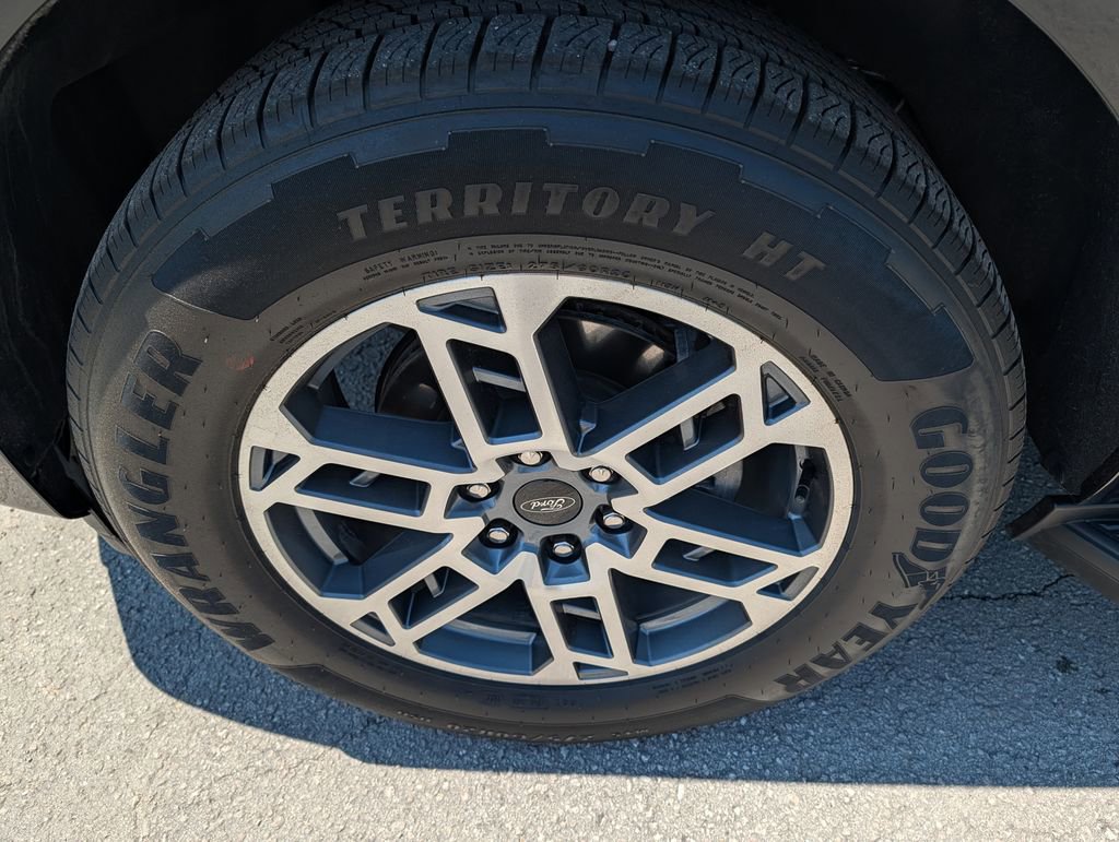 Certified 2025 Ford Expedition Active RWD image 38