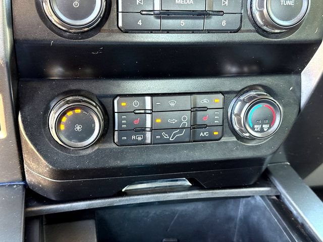 Certified 2020 Ford F250 XLT w/ XLT Premium Package AWD/4WD image 22