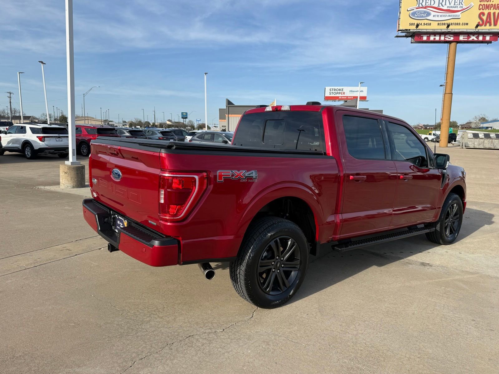 Certified 2022 Ford F150 XLT w/ Equipment Group 302A High image 5