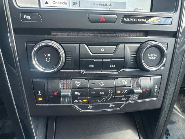 Certified 2018 Ford Explorer XLT w/ Equipment Group 202A AWD/4WD image 18
