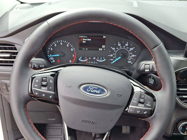 Certified 2022 Ford Escape SEL w/ SEL Stealth AWD Package image 16