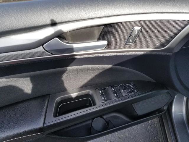 Certified 2020 Ford Fusion SE image 11