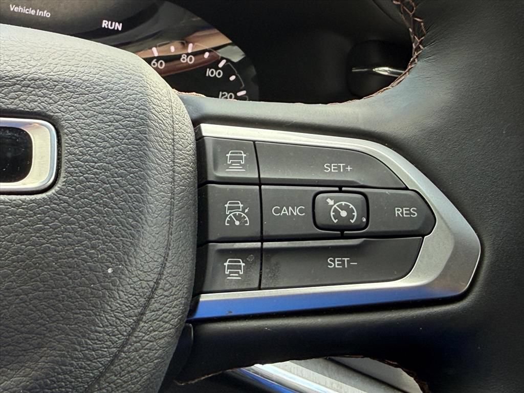 Used 2022 Jeep Compass Limited AWD/4WD image 23