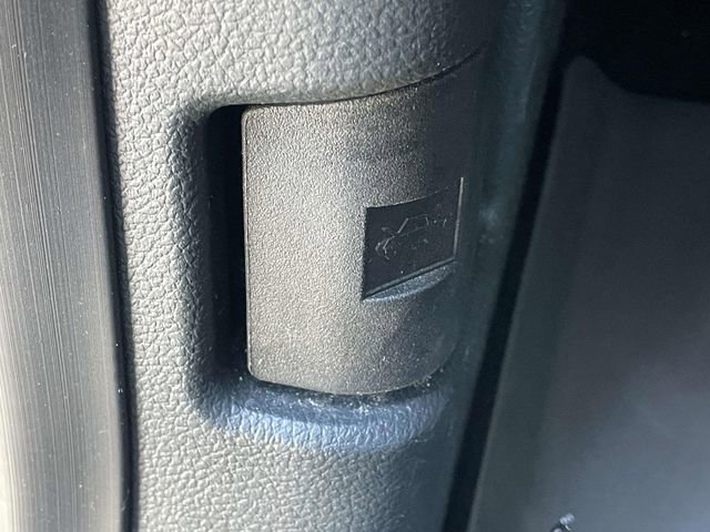 Certified 2023 Ford F150 Lariat w/ Equipment Group 502A High image 17