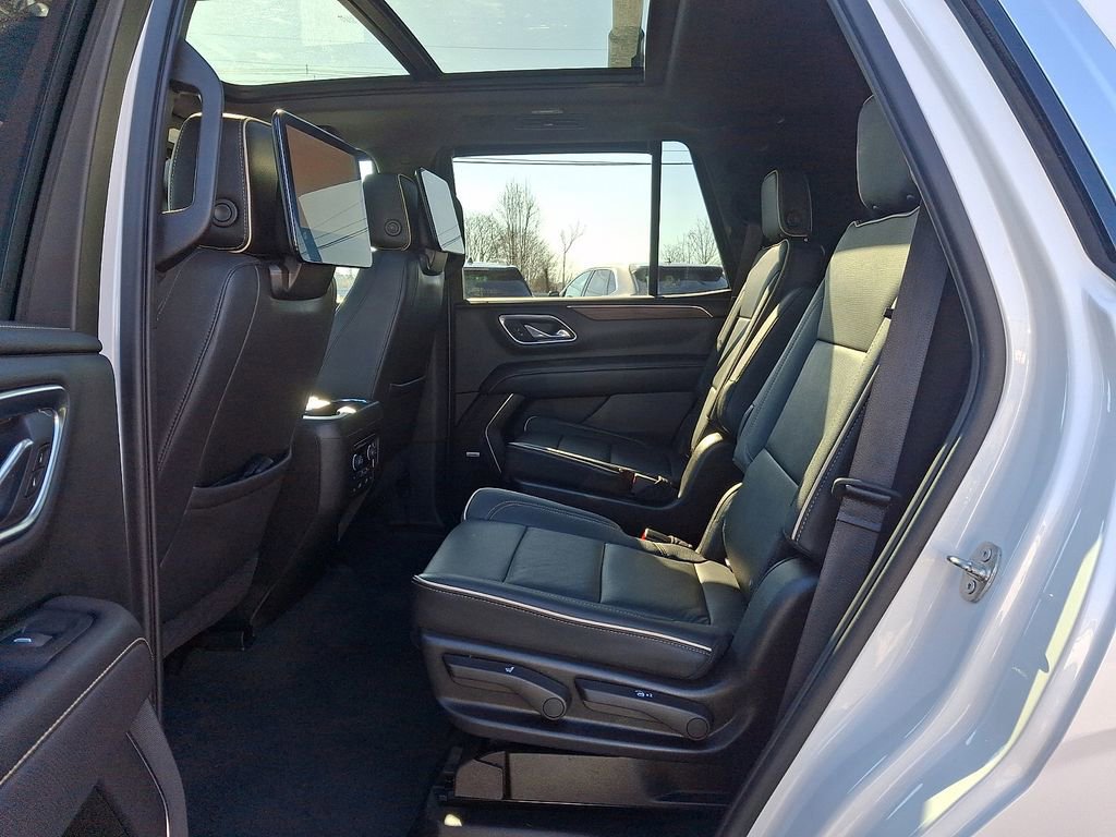 Used 2021 Chevrolet Tahoe Premier w/ Premium Package image 10