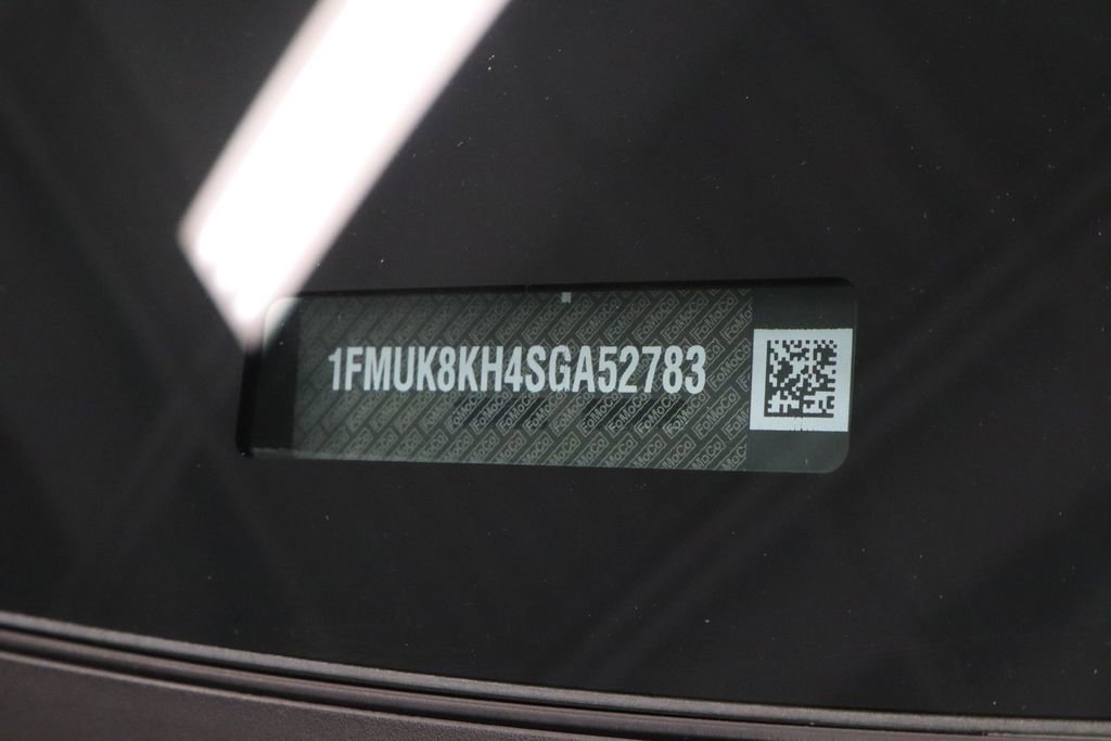 Certified 2025 Ford Explorer ST-Line w/ ST-Line Street Pack image 31