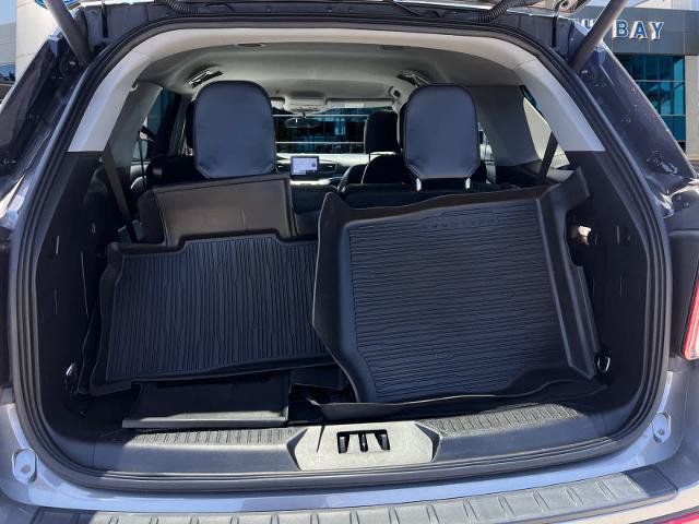 Certified 2023 Ford Explorer XLT w/ Equipment Group 202A RWD image 19
