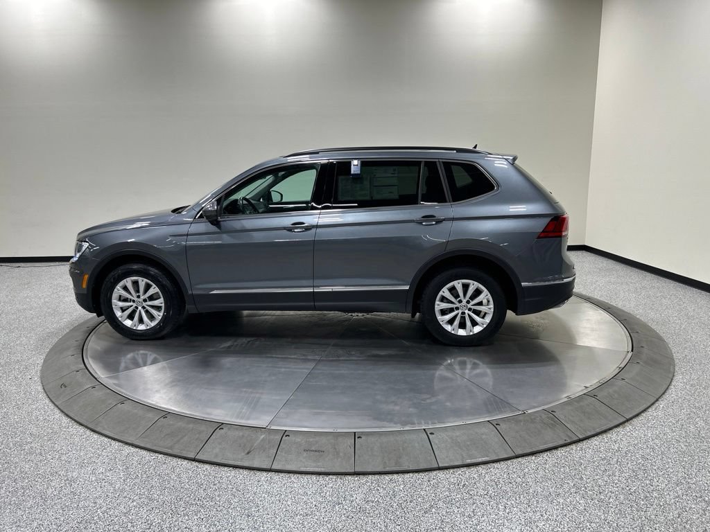 Used 2018 Volkswagen Tiguan SE w/ Panoramic Sunroof Package FWD image 10