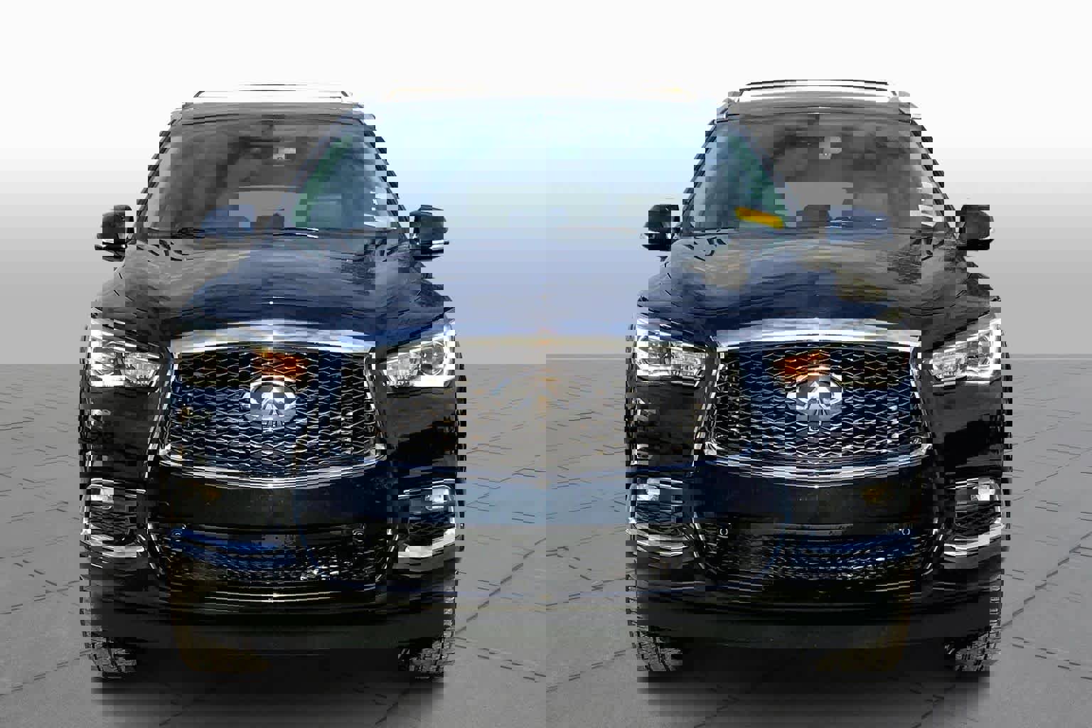 Used 2019 INFINITI QX60 Luxe w/ Sensory Package image 3