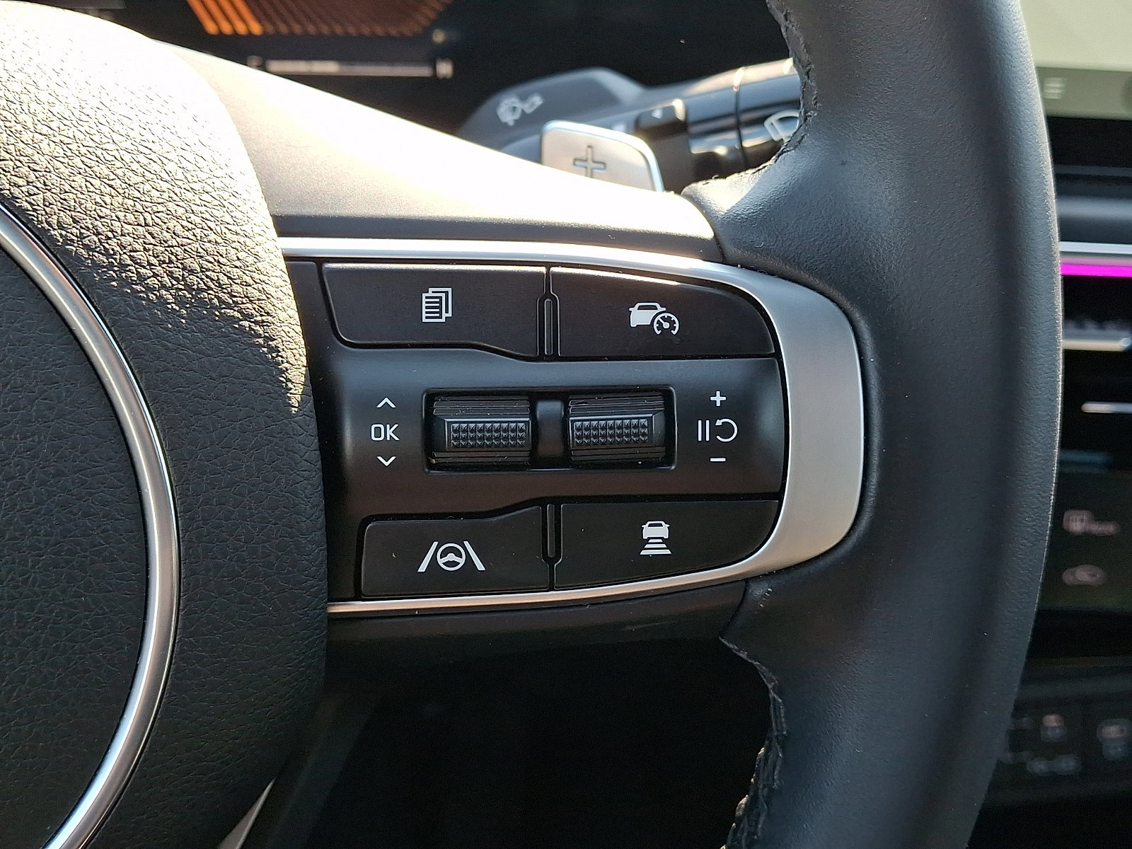 Used 2025 Kia K5 GT image 30