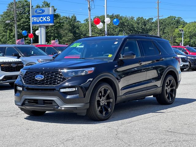 Certified 2024 Ford Explorer ST-Line w/ Class IV Trailer Tow Package AWD/4WD image 3