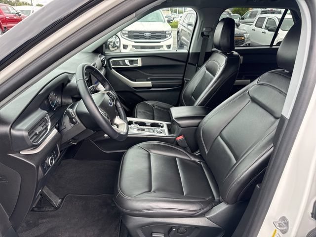 Certified 2023 Ford Explorer XLT w/ Equipment Group 202A AWD/4WD image 21