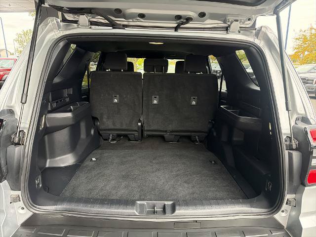 Used 2025 Toyota 4Runner SR5 AWD/4WD image 14
