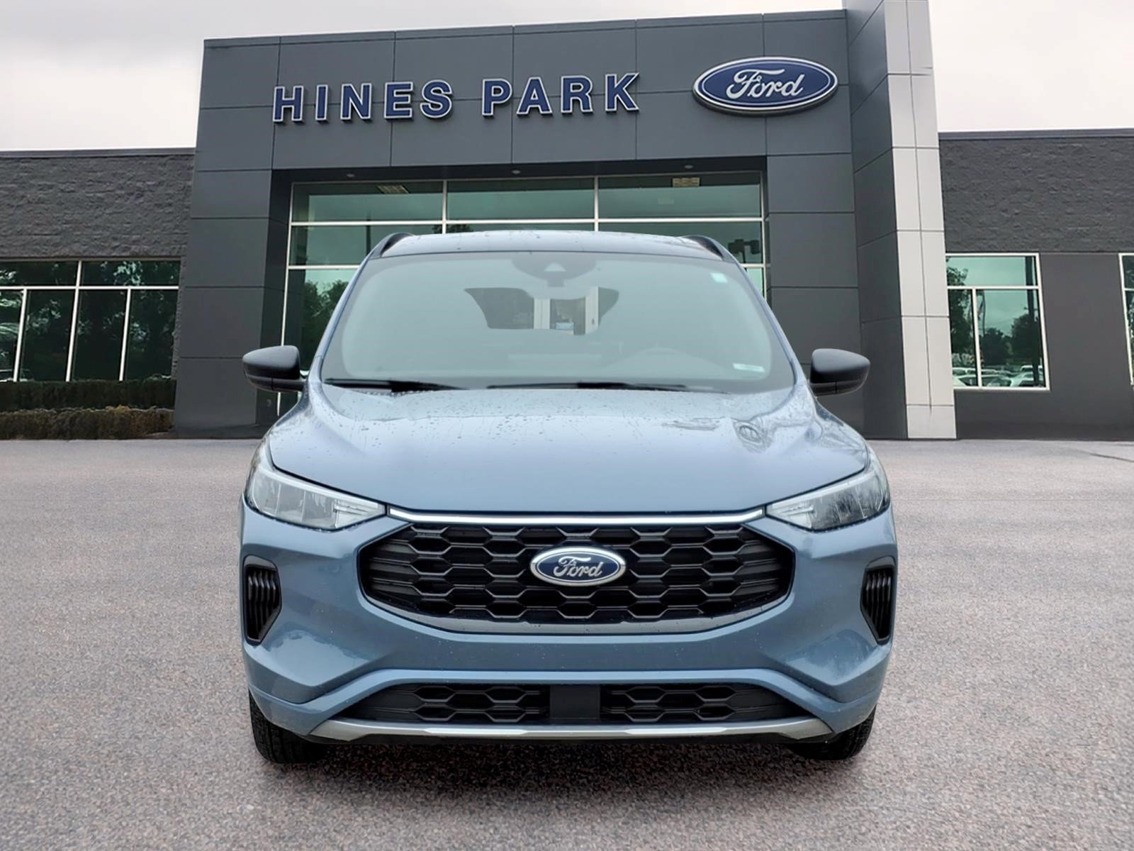 Certified 2024 Ford Escape ST-Line w/ Tech Pack #1 AWD/4WD image 2