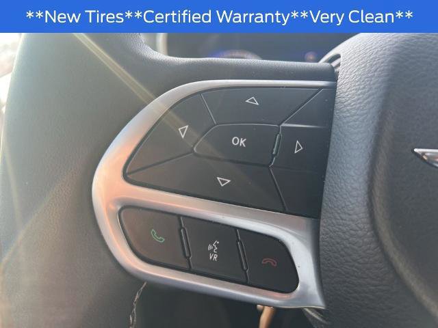 Used 2022 Chrysler Pacifica Touring-L w/ Uconnect Theater Family Group image 25