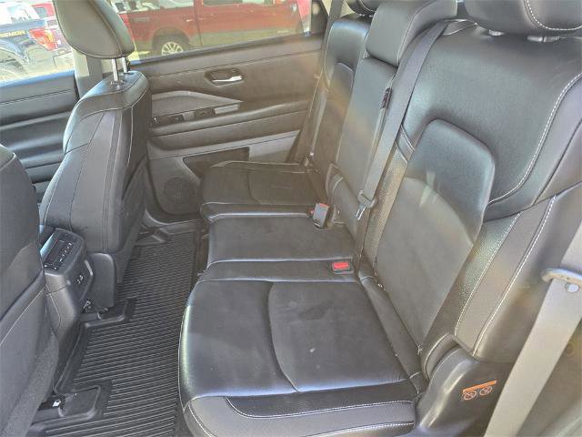 Used 2023 Nissan Pathfinder SL image 8