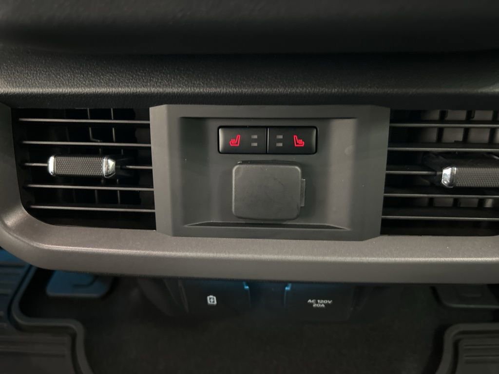 Certified 2023 Ford F150 Lariat w/ Equipment Group 502A High image 32